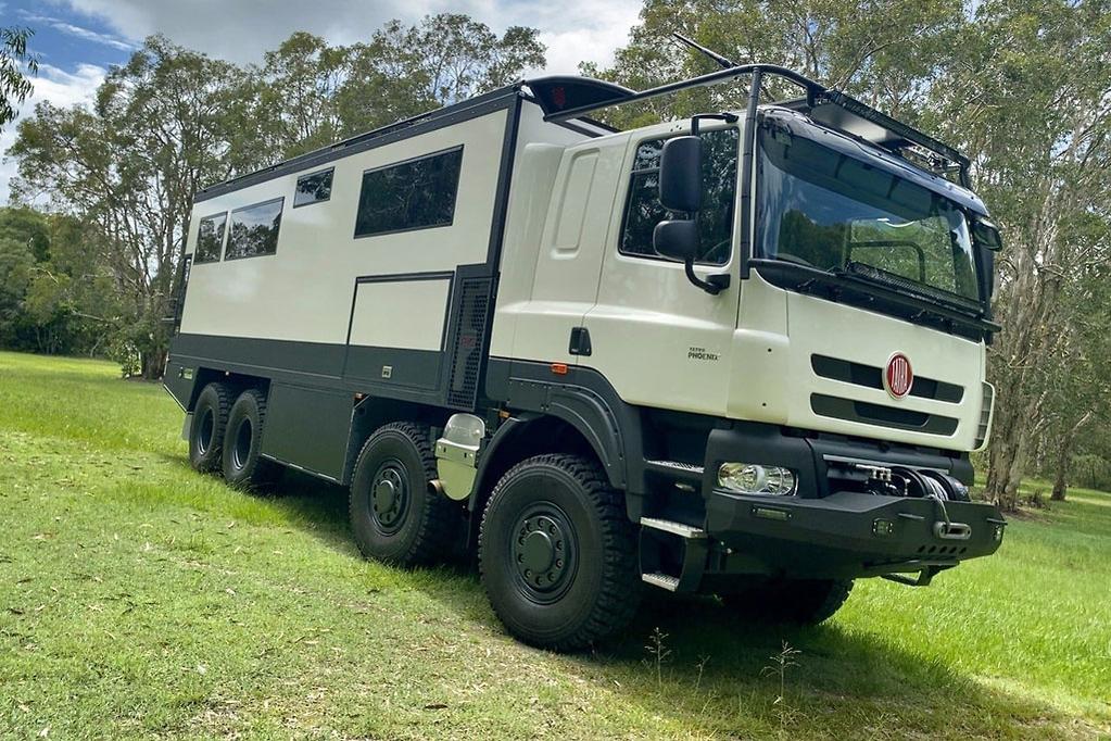 TATRA 8X8